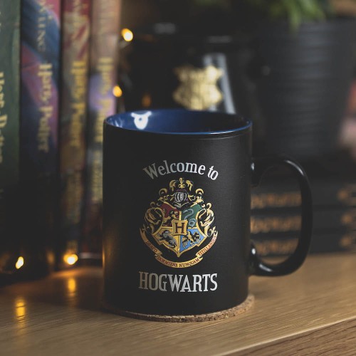 harry-potter-magiczny-kubek-welcome-to-hogwarts-front-pottermania.pl.jpg