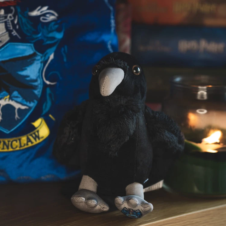 harry-potter-maskotka-kruk-poduszka-ravenclaw-pottermania.pl.jpg